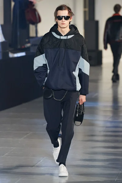 Look 31